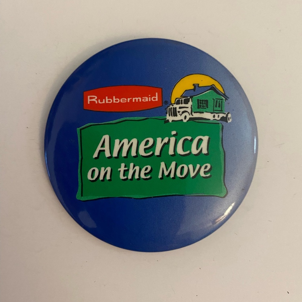 Rubbermaid Button - America on the Move